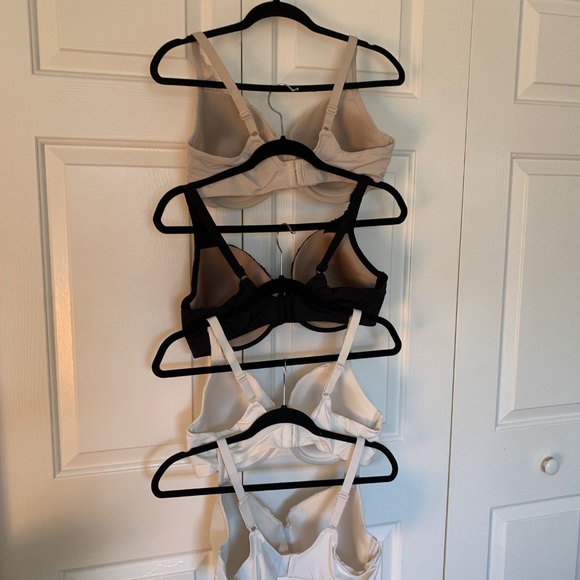 LOT OF 4   OLGA CLOUD 9 UNDERWIRE BRAS WITH LIFT GF7961A  40C - Picture 10 of 16